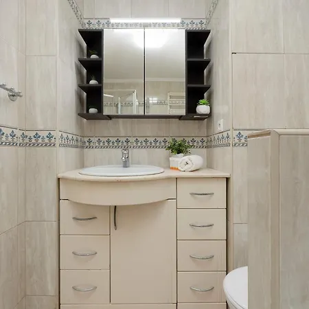 Spacious 4-bedroom By Renters * Warsaw